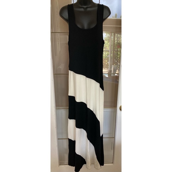 PattyBoutik Maxi Dress - Picture 2 of 2